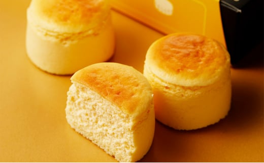 【ふるさと納税】 INDIVIDUAL SELECTION ～4 drawers～ ギフト セット 小山ぷりん 小山チーズ ボンボンショコラ エスコヤマ コヤマ スイーツ デザート 詰め合わせ 詰合せ お祝い 贈答品 中元 歳暮 人気 おすすめ 送料無料 [3d28bai150009]