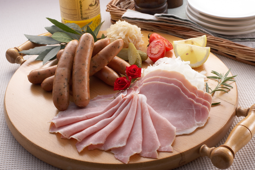 神戸牛 三田屋総本家 ギフト セット ハム ウインナー 神戸ビーフ HNK-15 [アピデ 兵庫県 三田市 3d28bga670000] 詰め合わせ 肉 牛肉 すき焼き しゃぶしゃぶ ビーフ ウインナー ハム ベーコン 神戸ビーフ