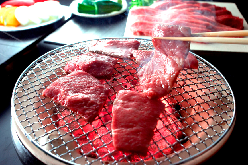 神戸牛 三田屋総本家 ギフト セット ハム ウインナー 神戸ビーフ HNK-13 [アピデ 兵庫県 三田市 3d28bga670001] 詰め合わせ 肉 牛肉 焼肉 ビーフ ウインナー ハム 神戸ビーフ