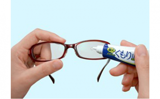 【ふるさと納税】メガネのシャンプーミンティベリーセット ( シャンプー 200ml×1個 / シャンプー詰替え 160ml×1個 / くもり止め濃密ジェル10g×1個 / くもり止めクロス(3枚入り)×2個 / 工場見学ツアー券×1枚 ) [3d28bae550001]