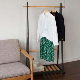 ハンガーラック 幅85cm ナチュラルブラック ツートンハンガー 棚付き 木製 モノトーン おしゃれ かわいい キャスター付き ラック インテリア 家具 簡単組み立て 新生活 一人暮らし 収納 市場家具 いちば イチバ ICHIBA koti