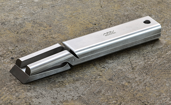 ジュラルミンを削り出し！2つの機能を備えた 鉄板ハンドル