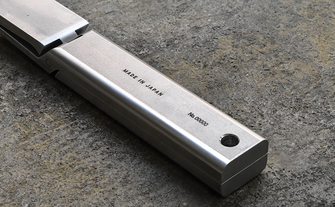 ジュラルミンを削り出し！2つの機能を備えた 鉄板ハンドル