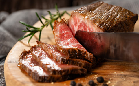 ローストビーフ 特選黒毛和牛 420ｇ（特製ソース付き）日本産 高級 特選 日本産 A5ランク 贈答用 熟成 手作り グルメ プレミアム 限定品 贅沢　丹波篠山東門