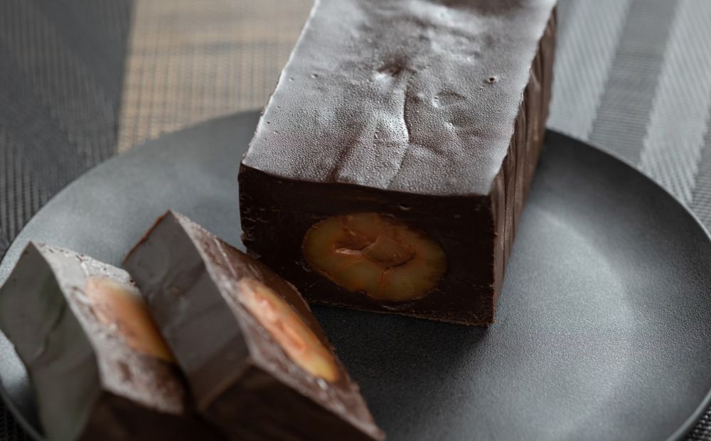 ユキオカのショコラテリーヌ丹波栗【青黒系】