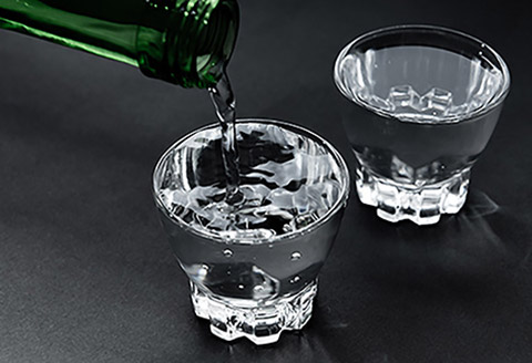 音楽を聴かせた米焼酎　DY-2