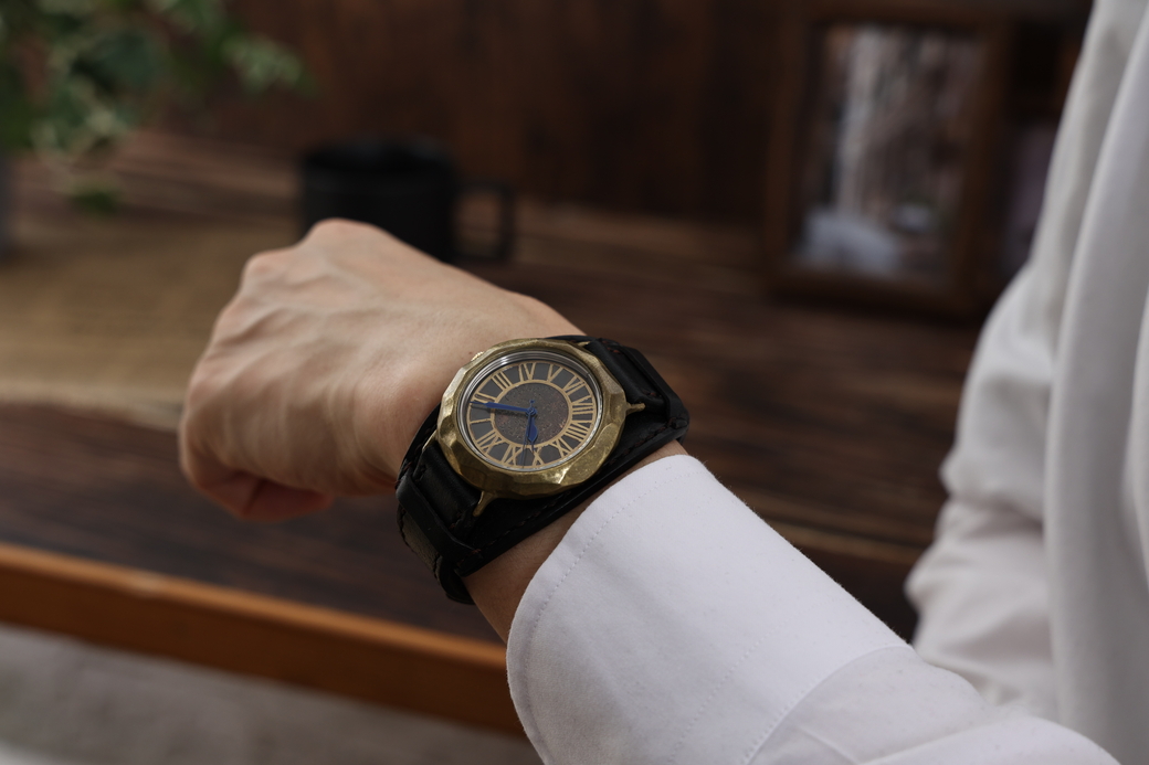 ハンドメイド腕時計（クオーツ式）AB-DW711  手作り カスタム腕時計 個性的 一点物 アンティーク ギフト メンズ レディース ユニセックス プレゼント