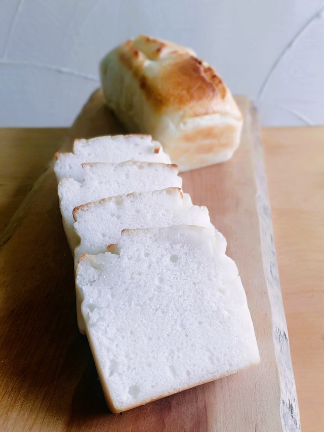 【2025年11月より順次発送】グルテンフリー・玄米天然酵母米粉食パン 3本セット【卵・乳製品・小麦・白砂糖不使用】