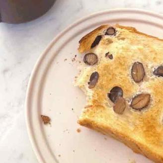 丹波篠山ふわもち山の芋の黒豆食パン2斤