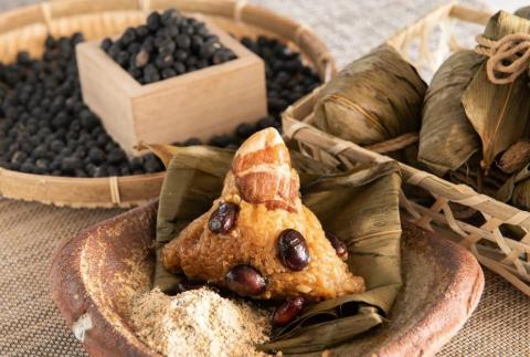 丹波黒豆肉粽(ちまき）と黒豆薬膳茶のギフトセット