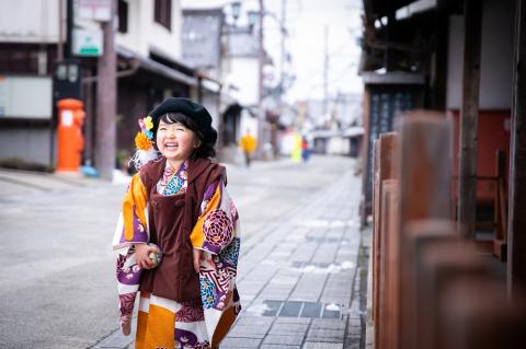 丹波篠山で七五三の記念写真を撮ろう！ 最近、人気の七五三のロケーションフォト