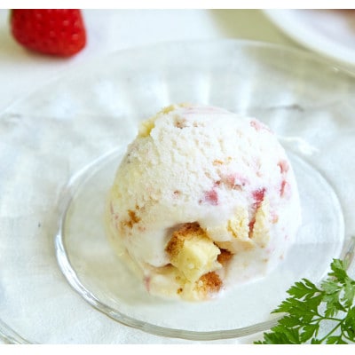 完熟いちごジェラート12個入【配送不可地域：離島】