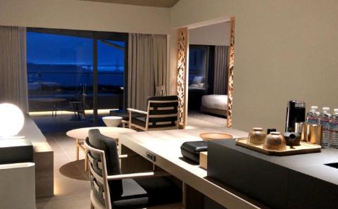 【ホテルアナガ】バルコニーコーナースイート 210号室 （オーベルジュステイ） 1泊2名様夕朝食付