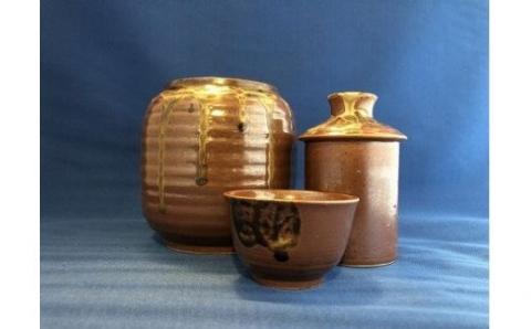 淡路島の宿泊施設、飲食店はもちろん、ご家庭で愛飲される定番酒 都美人超上撰 淡路島の定番家飲みセット（都美人超上撰＋ぬくべえ）