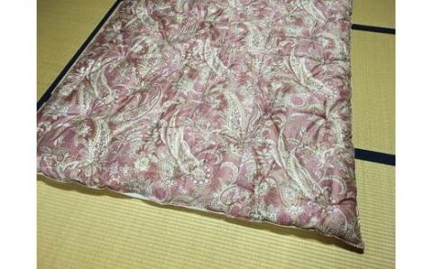 従来の綿掛け布団より20％程度軽く仕立てあげた掛け布団です。 『うす仕立て洋風・コットン95%』掛け布団＜抗菌・防ダニ＞/シングル・ピンク