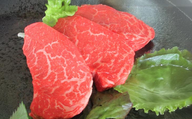 神戸ビーフ　メス限定　赤身ステーキ　約150ｇ×4枚