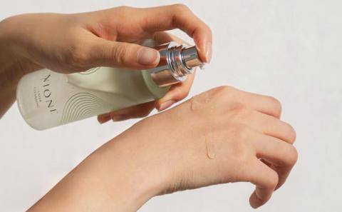 〈NIONE（二オーネ）〉レイヤークレンジング 120ml