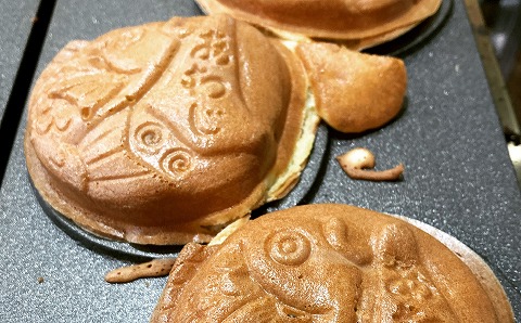 南あわじ産米粉100％使用！「淡路島米粉たい焼き16個入りセット」