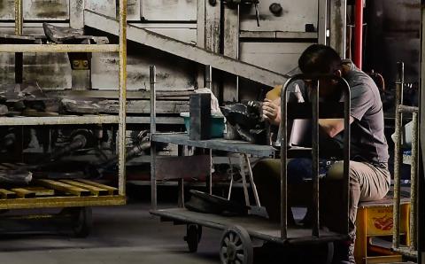 手作り鬼瓦　鬼面　伍号