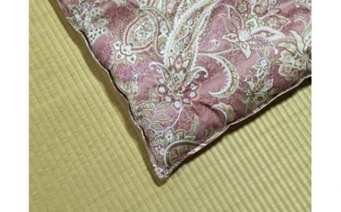 従来の綿掛け布団より20％程度軽く仕立てあげた掛け布団です。 『うす仕立て洋風・コットン95%』掛け布団＜抗菌・防ダニ＞/シングル・ピンク