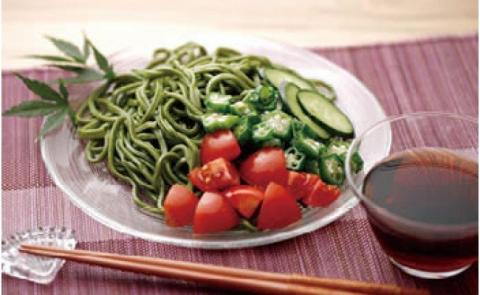 【60年かけてやっと開発！つるモチ】わかめ麺