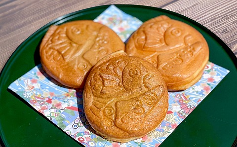 南あわじ産米粉100％使用！「淡路島米粉たい焼き8個入りセット」