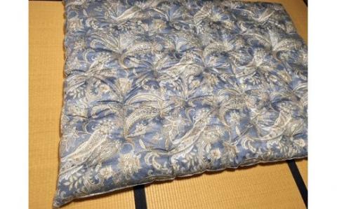 従来の綿掛け布団より20％程度軽く仕立てあげた掛け布団です。 『うす仕立て洋風・コットン95%』掛け布団＜抗菌・防ダニ＞/シングル・ブルー