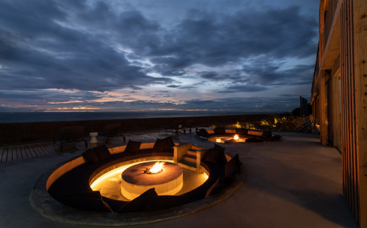 KAMOME SLOW HOTEL　ペア２食付き宿泊券  淡路島 1泊2食付 貸別荘