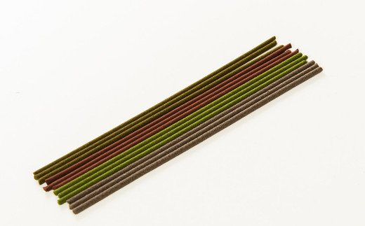 梅薫堂の香木伝来伝承地から贈る天然香料のお線香　　[線