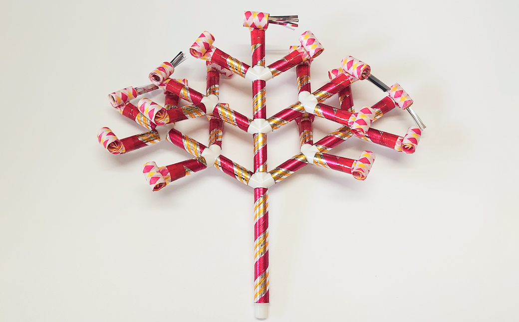 淡路島の名産品　昔懐かしい日本のオモチャ「吹き戻し」