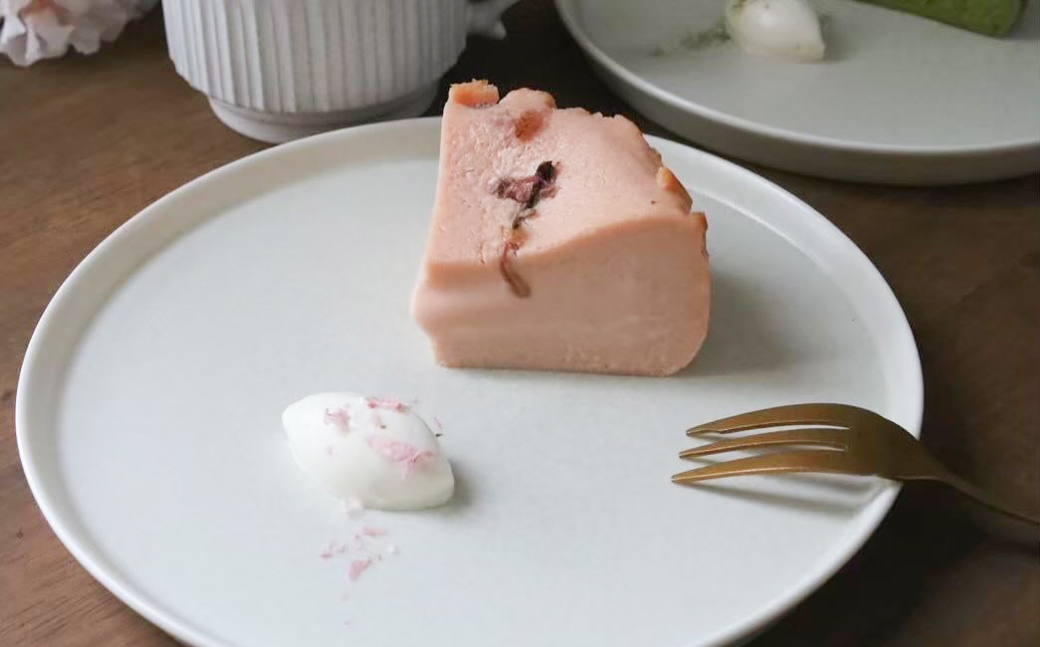 さくらのバスクチーズケーキ