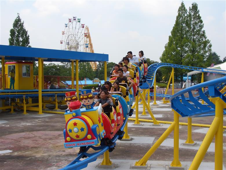 東条湖おもちゃ王国 キングフリーパス（大人1名）[遊園地 プール チケット 入場券 優待券 関西 兵庫県 加東市]