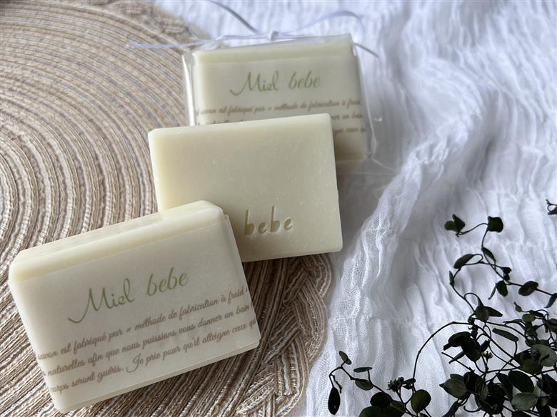 Miel オーガニック ベビー 石けん 2個 化粧箱入り（泡立てネット、石鹸トレー付き）[ 石鹸 石けん せっけん ソープ 美容 ]