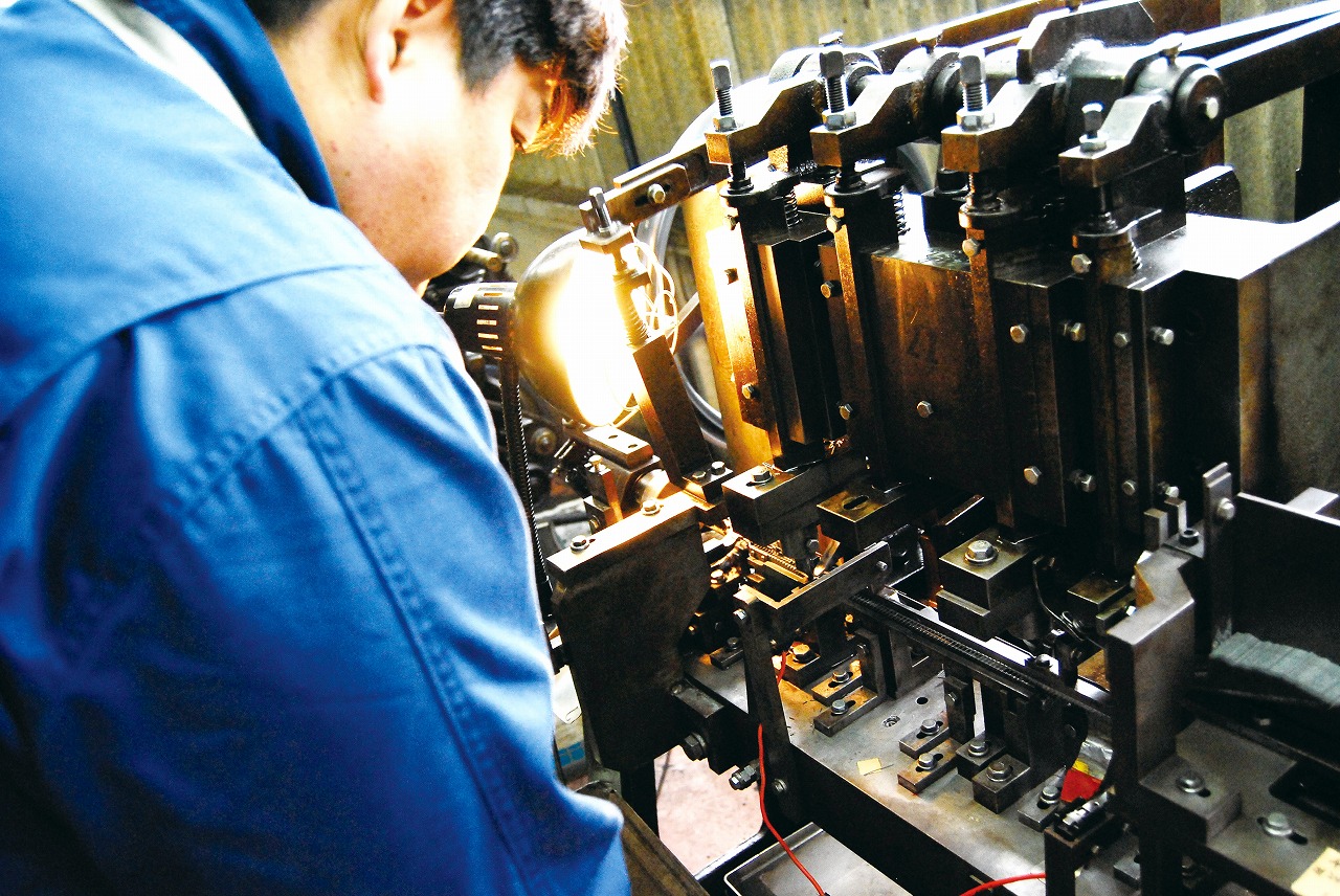 もりげん(MORIGEN)　釣針　超人カレイ　8枚セット(12号/各色2枚・13号/各色2枚)　釣り針 釣り カレイ