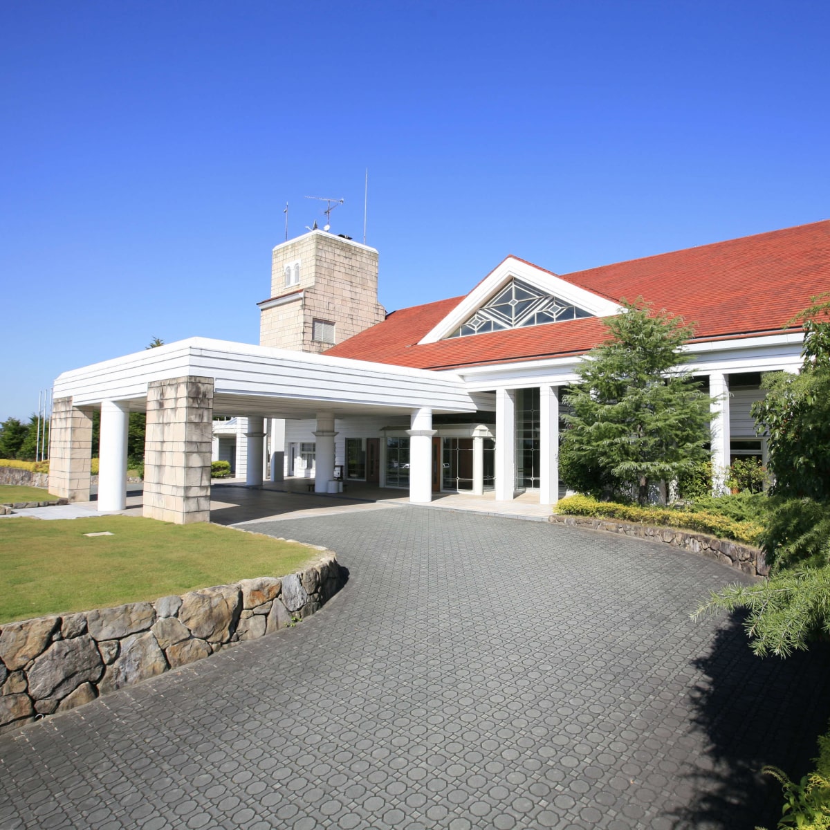 サンロイヤルゴルフクラブ 平日 1名様 プレー券 [ サンロイヤルGC ゴルフ 加東市 兵庫県 関西 ゴルフ場 ]