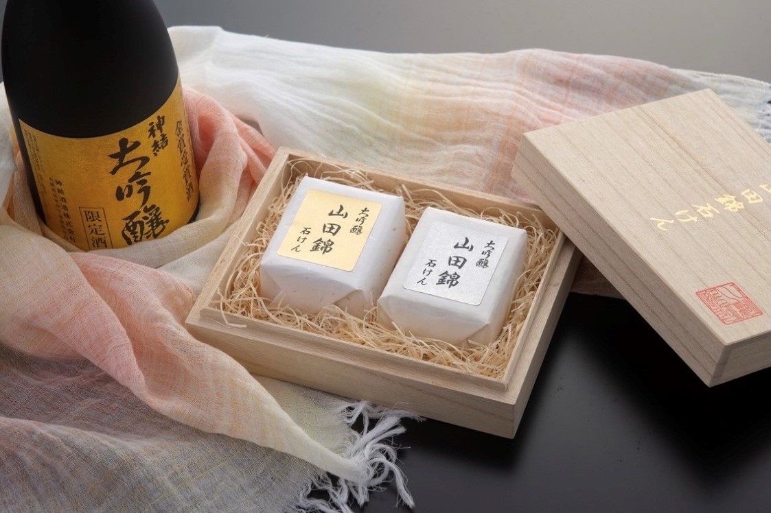 Miel 大吟醸 山田錦石けん 2個セット 桐箱入り（泡立てネット、石鹸トレー付き）[ 石鹸 石けん せっけん ソープ 美容]