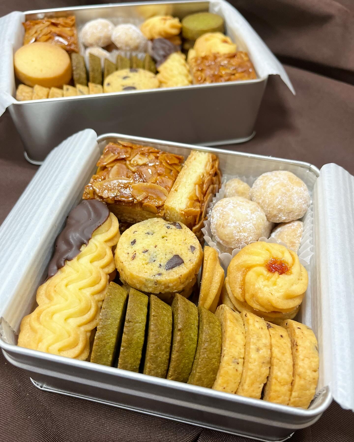 クッキー缶 6種類の クッキー 詰め合わせ 2缶セット[ スイーツ 洋菓子 焼菓子 食べ比べ ギフト プレゼント お取り寄せ 贈り物 ]