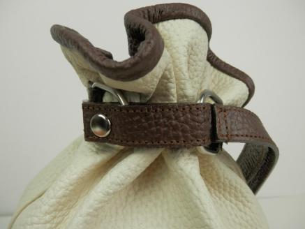 I-20　本革巾着ショルダーバッグ※オフホワイト／ブラウン