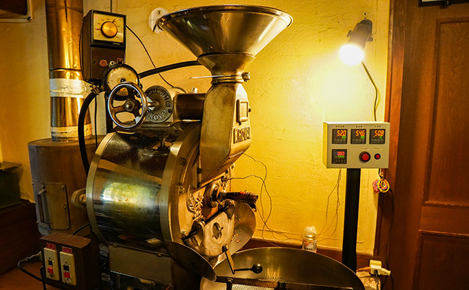 J-33【焙煎したてを当日直送】香り豊かな『壱枚乃絵ブレンド(豆のまま)』200g×8袋