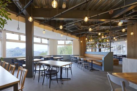 F-52　津田宇水産レストラン御食事券（9,000円分）