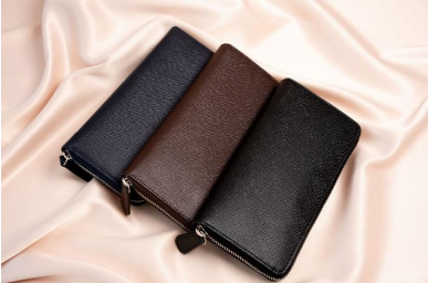 I-19　サフィアーノラウンド長財布　ブラック