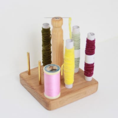 エディ工房　糸巻きスタンド　(オーク・真鍮製8本立)　針休め装備【配送不可地域：沖縄県】