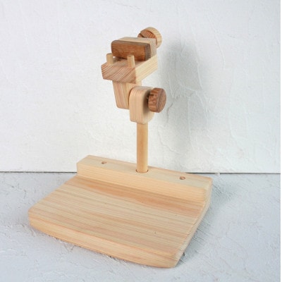 刺繍丸枠スタンド(ひのきC+)　丸ハンドル・針休め装備　グリップ2種付属　※丸枠は付属しません【配送不可地域：沖縄県】