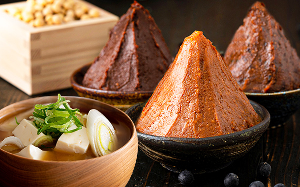 木桶仕込み、自然栽培味噌「結」4個と蔵主のこだわり味噌4個詰め合わせ[534]