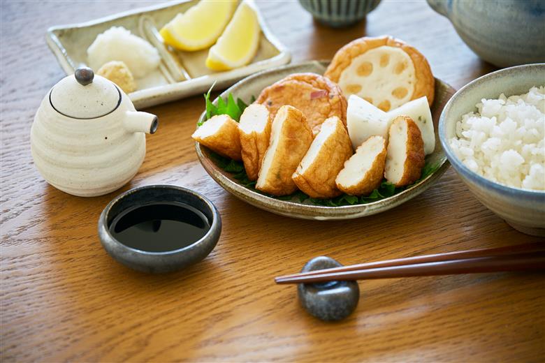 こだわりの国産丸大豆醤油（うす口3本、こい口3本）と蔵主のこだわり味噌詰め合わせ[527]