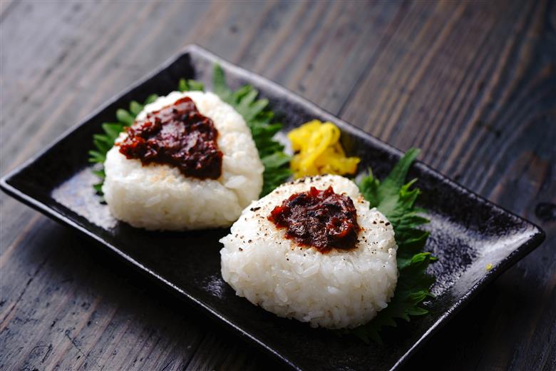 木桶仕込み、自然栽培みそ「結」と国産有機味噌詰め合わせ[524]