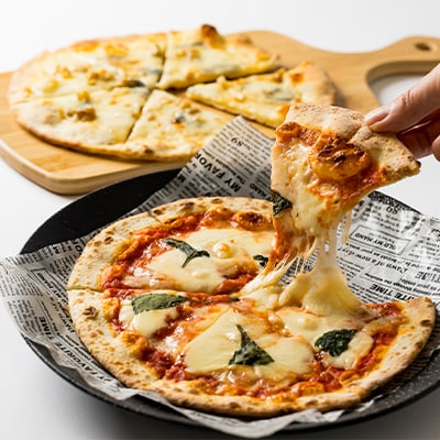 【パリッと薄焼きローマタイプ!】4種のチーズピッツァ2枚と定番のマルゲリータ2枚の計4枚セット【配送不可地域：離島】