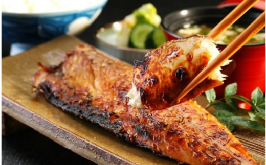 【さばみりん、柚子味噌漬けセット (さばみりん干し3枚、さば柚子味噌漬け3枚) 香住産 冷凍】「みりん干し」と「柚子味噌漬け」をセットにしました。素材の良さ抜群 伝統の技術 兵庫県 香美町 柴山 大人気 ふるさと納税 蔵平水産 14000円 08-02 