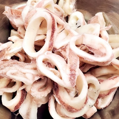 カット済・やわらか白イカ(生凍結)300g×2袋　兵庫県新温泉町【配送不可地域：離島】