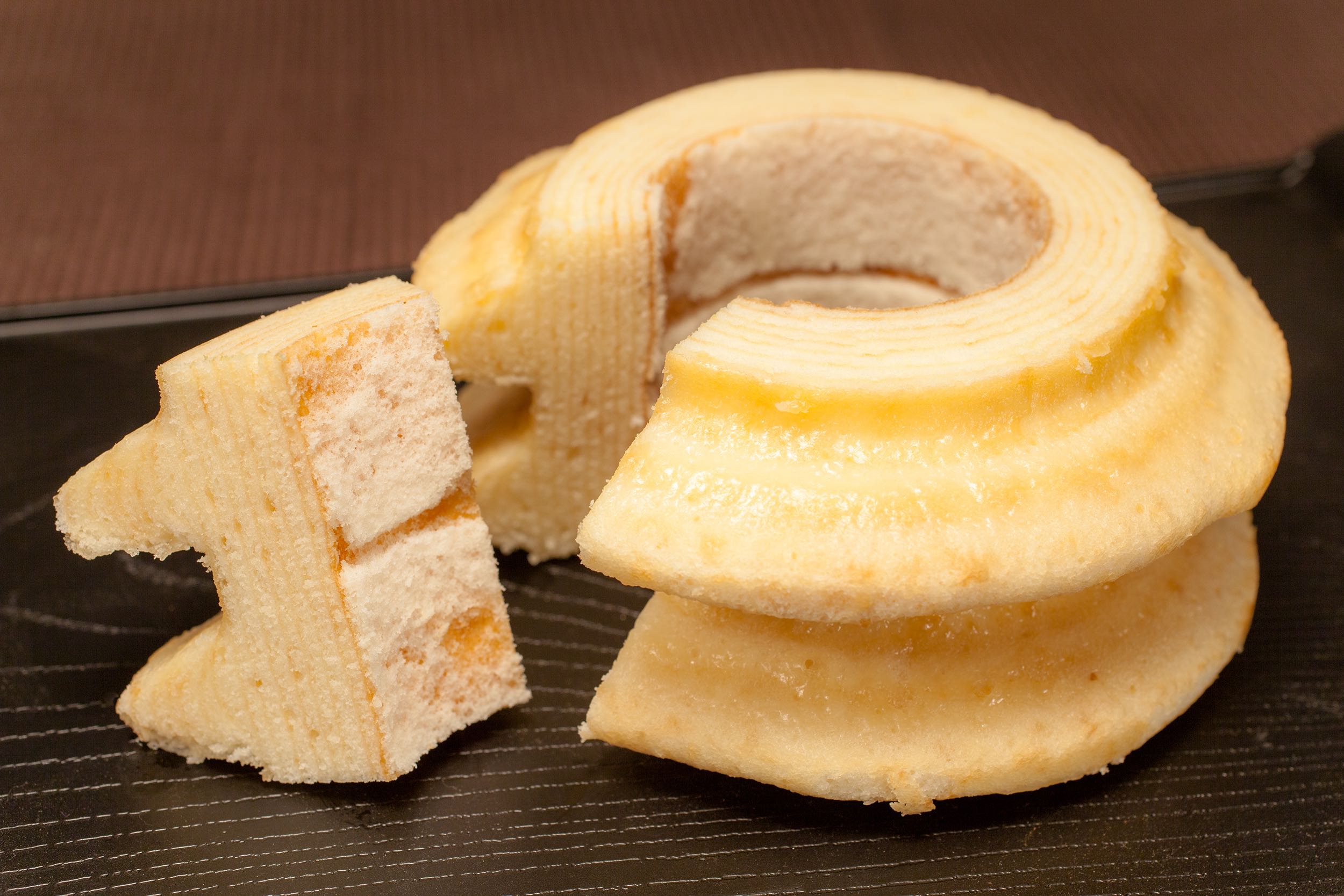 大人気バームクーヘンセット（鹿の角バウムクーヘン・シカのしろちゃんバームクーヘン） 鹿野 奈良県 奈良市 なら 11-046